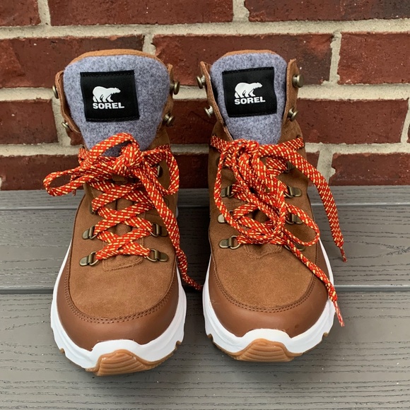 Sorel Kinetic Breakthru Conquest Waterproof Boots - Picture 2 of 13